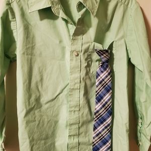 Boys long sleeved button up shirt w/ tie